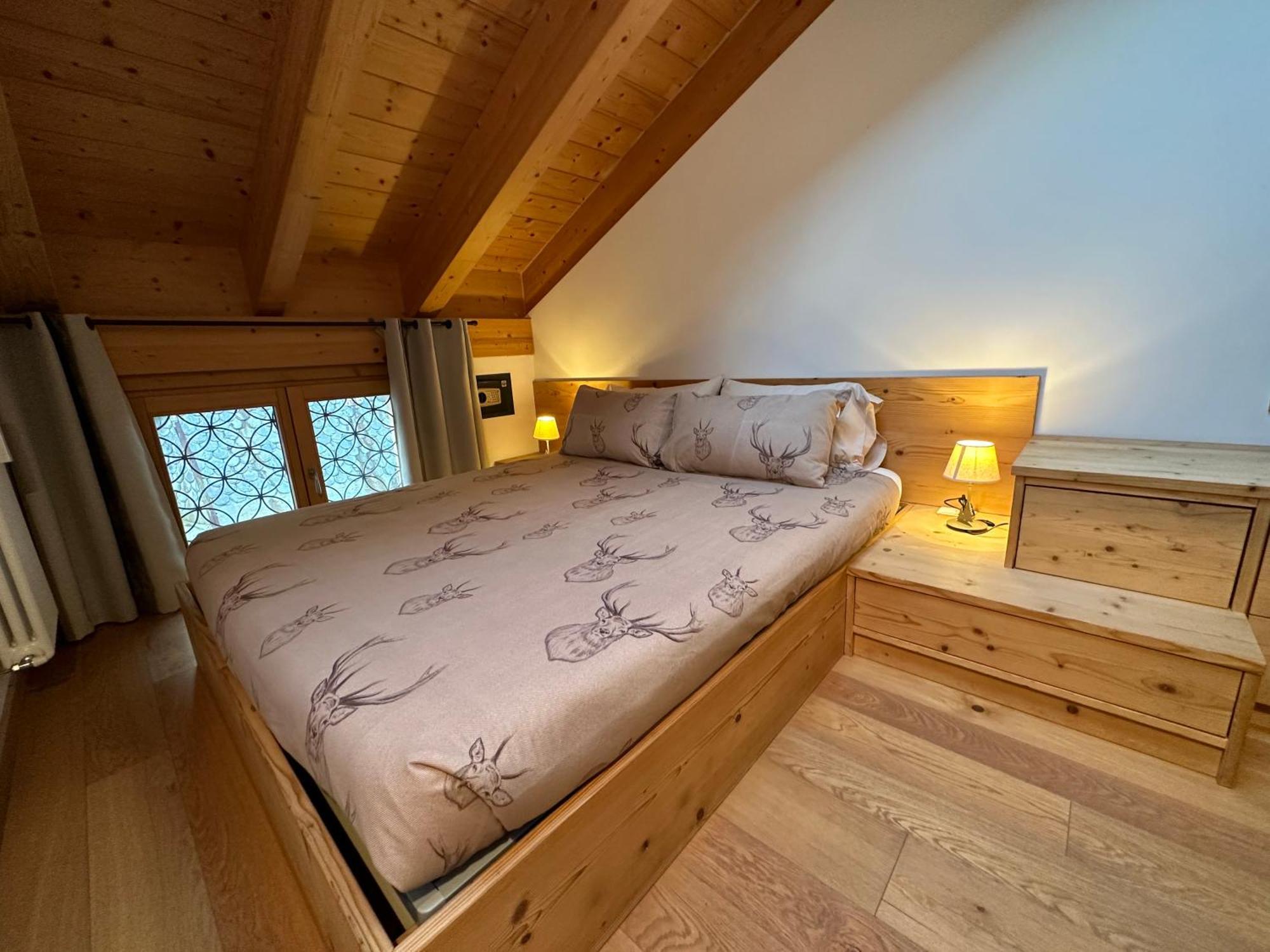 Alpine Escape Apartment *
